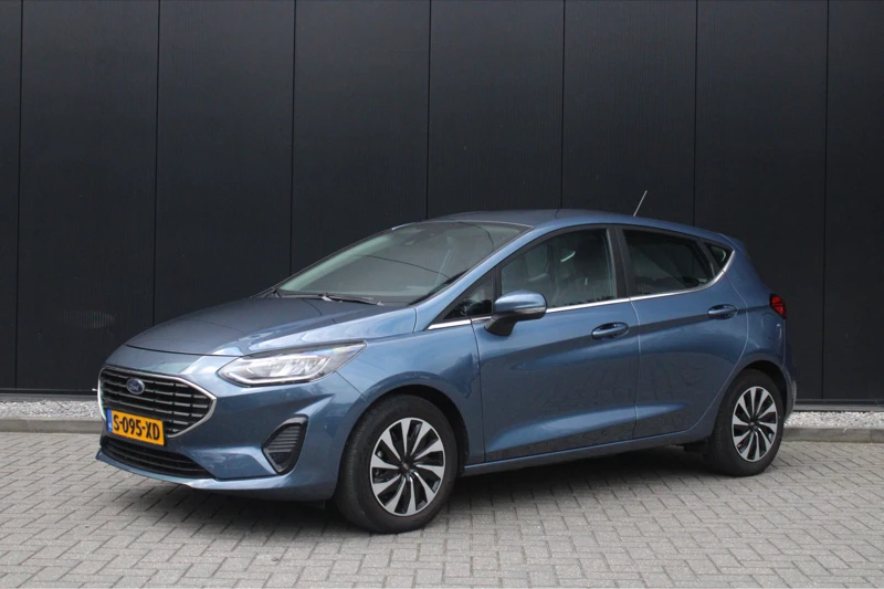 Ford Fiesta 1.0 125pk Hybrid Titanium | LED | KEYLESS | CARPLAY | WINTER PACK