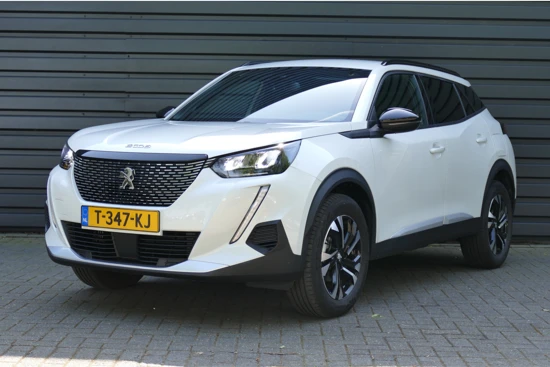 Peugeot 2008 1.2 PURETECH 100PK ALLURE PACK / NAVI / CLIMA / PDC / 17"LMV / CAMERA / KEYLESS / BLUETOOTH / CRUISECONTROL / 1E EIGENAAR / NIEU