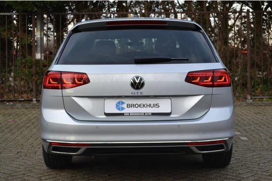 Volkswagen Passat Variant 1.4 TSI PHEV 245PK GTE Business | Panorama Dak | 18'' LMV | Camera | Virtual Cockpit | Head Up Display | Direct Beschikb