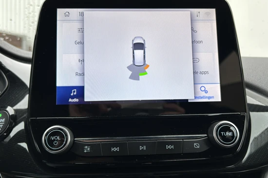 Ford Fiesta 1.0 EcoBoost ST-Line X | Stoel- en stuurverwarming | Voorruitverwarming | B&O HiFi geluidssysteem | Navigatie | Apple Carplay/An