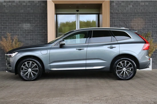 Volvo XC60 T6 AWD Recharge Inscription | Luchtvering | Trekhaak | Harman Kardon | Adaptieve Cruise Control | Stoelverwarming voor+achter |