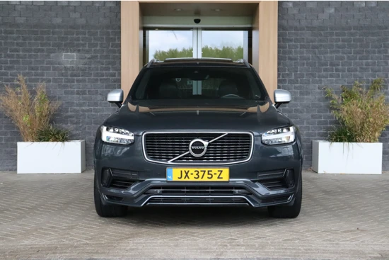 Volvo XC90 T8 AWD Recharge R-Design | Luchtvering | Trekhaak | Schuifdak | 22 Inch | Standkachel met Volvo On Call App | Stoelverwarming vo