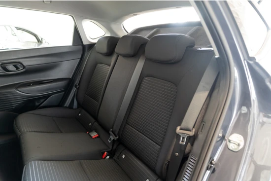 Hyundai i20 1.0 T-GDI Comfort | Camera | Apple Carplay & Android Auto | Parkeersensoren | Lichtmetaal |