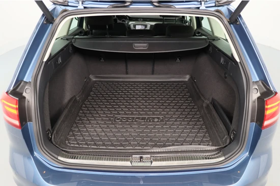 Volkswagen Passat Variant 1.4 TSI Business Edition | Ergocomfort Stoelen | Navi | Camera | Clima | Trekhaak | Cruise Adaptive | Stoelverwarming |