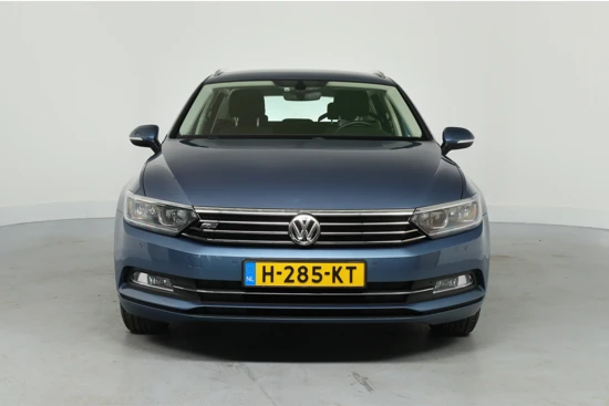 Volkswagen Passat Variant 1.4 TSI Business Edition | Ergocomfort Stoelen | Navi | Camera | Clima | Trekhaak | Cruise Adaptive | Stoelverwarming |