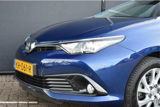 Toyota Auris 1.2T Aspiration Limited | Afn. Trekhaak | Navigatie | Achteruitrijcamera | Climate Control | 16" LMV !!