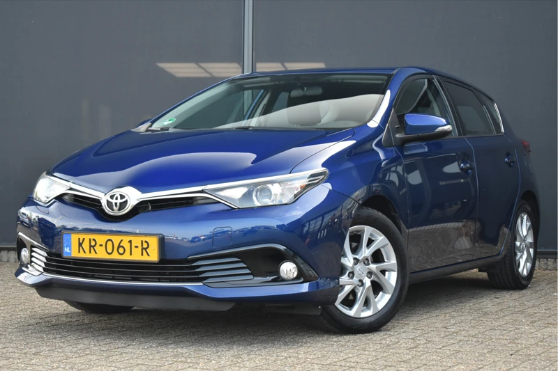 Toyota Auris 1.2T Aspiration Limited | Afn. Trekhaak | Navigatie | Achteruitrijcamera | Climate Control | 16" LMV !!