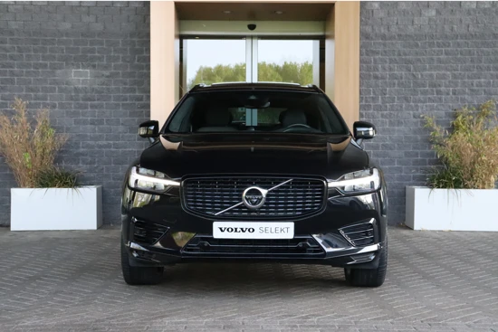 Volvo XC60 T6 AWD Recharge R-Design | Bowers & Wilkins | Head-Up Display | 360° Camera | Full LED Meesturende koplampen | Standkachel met V