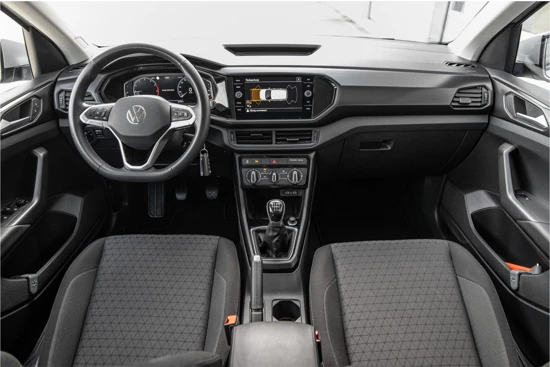 Volkswagen T-Cross Life 1.0TSI 110pk | Navigatie | PDC V+A |