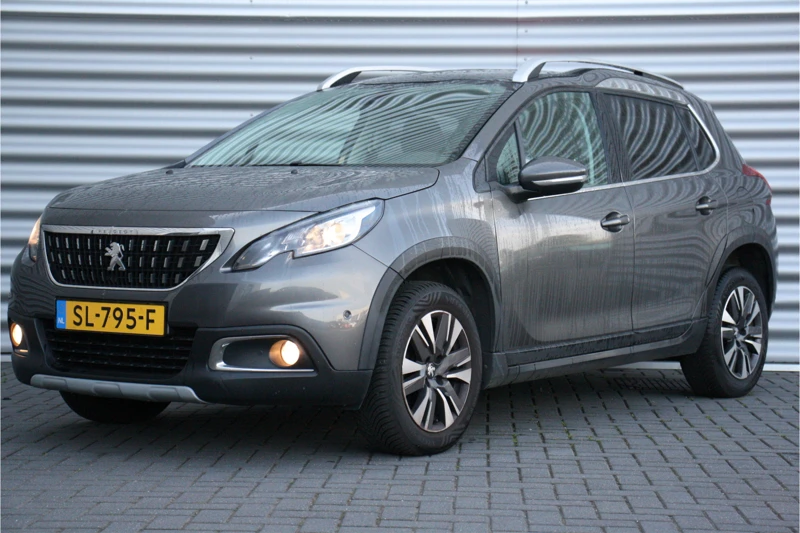 Peugeot 2008 1.2 PURETECH 110PK ALLURE AUTOMAAT / NAVI / LEDER / CLIMA / LED / PDC / 16" LMV / PANO. DAK / BLUETOOTH / CRUISECONTROL / NIEUWS