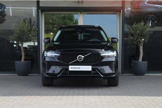 Volvo XC60 Recharge T6 AWD Plus Dark | Adaptive Cruise | Panoramadak | 21-inch | Elek. stoelen i.c.m. geheugen | BLIS | Trekhaak