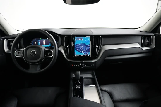 Volvo XC60 Recharge T6 AWD Plus Dark | Adaptive Cruise | Panoramadak | 21-inch | Elek. stoelen i.c.m. geheugen | BLIS | Trekhaak