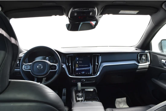 Volvo XC60 T5 Momentum #LageKM #SportLeder #Stoelverw. #FullLED #DAB+