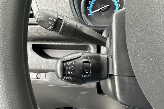 Peugeot e-Expert EV L3 Dubbele Cabine 75 kWh | Airco | Cruise Control | Navigatie | Carplay | Sensoren achter |