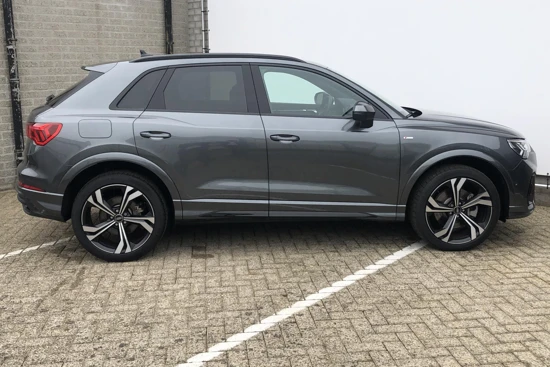 Audi Q3 45 TFSI e S edition Automaat l