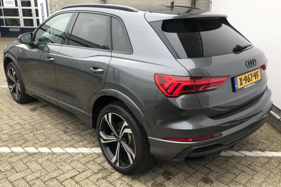 Audi Q3 45 TFSI e S edition Automaat l