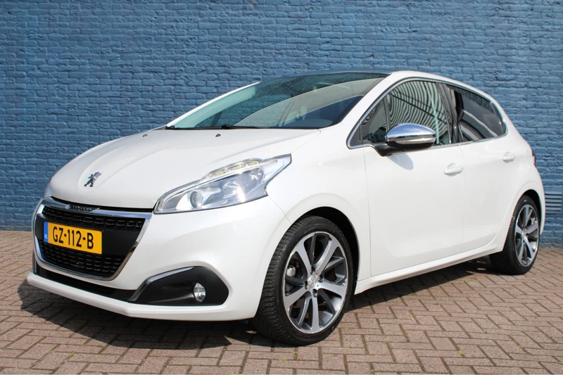 Peugeot 208 5drs 1.2 PureTech 110pk Première