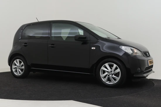 SEAT Mii 1.0 Sport Dynamic 60pk | Cruise control | Airco | Stoelverwarming | Privacy glass | parkeersensoren achter | 15"LMV