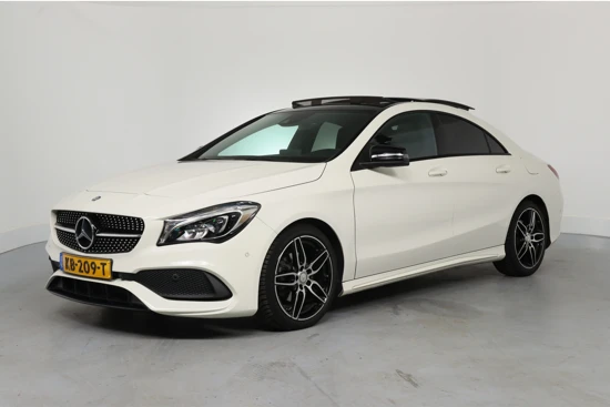 Mercedes-Benz CLA-Klasse 180 AMG Night Edition Plus | Dealer Onderhouden! | Open Dak | Camera | navi | Cruise | Sportstoelen | Stoelverwarming | Parkeers