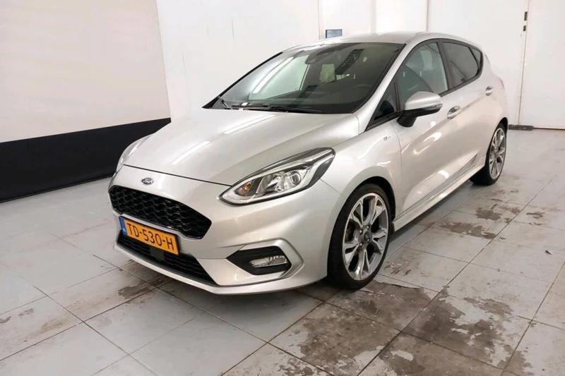 Ford Fiesta 1.0 EcoBoost ST-Line | 18 Inch | Climate Control | Cruise Control | Navigatie | Achterspoiler | Privacy Glass