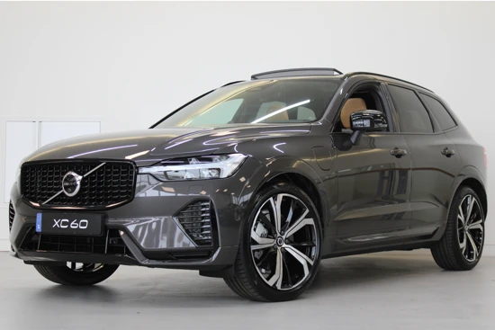 Volvo XC60 T6 350PK Ultra Dark | Luchtvering | B&W Audio | Massage | 360 View | Stoelvent | HUD