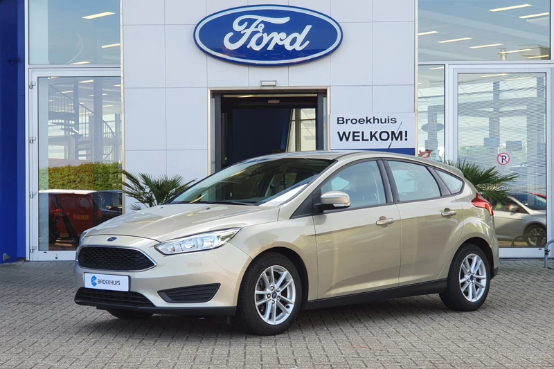 Ford Focus 1.0 Trend | CruiseControl | Navigatie | Airco | Parkeersensoren |