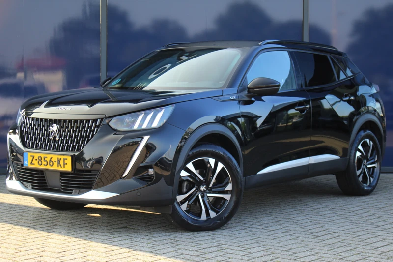 Peugeot 2008 1.2 PureTech GT | 155PK! | Automaat | 3-D Cockpit | Navigatie | Camera | Carplay | LED |