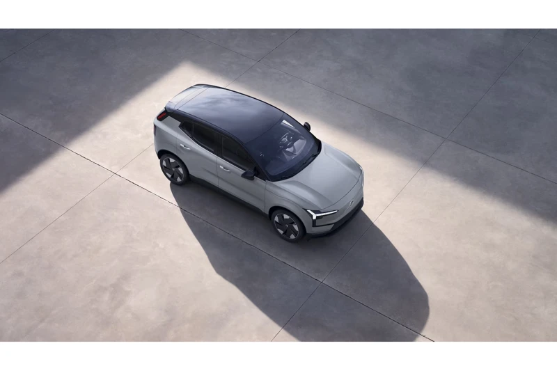 Volvo EX30 Single Motor Extended Range Plus 69 kWh| Adaptive Cruise| SEPP Subsidie mogelijk! Camera| Stuur-stoelverwarming