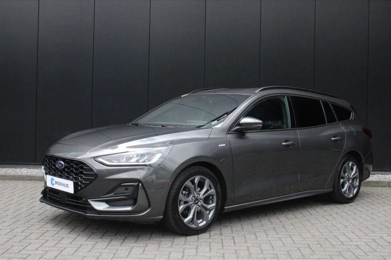 Ford Focus Wagon 1.0 125pk Hybrid ST Line | CAMERA | LED | WINTER PACK | GROOT SCHERM