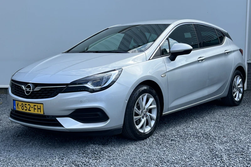 Opel Astra 1.2 6-bak Elegance | AGR stoelen | Afneembare trekhaak | Navigatie | Apple Carplay/Android Auto | Stoel- en stuurverwarming | Pa