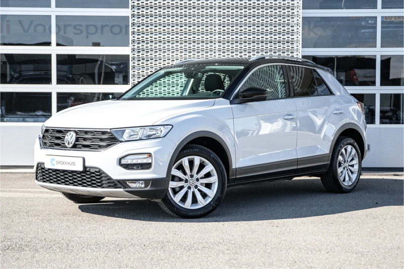 Volkswagen T-Roc Style 1.5 TSI 150pk | Navigatie | Trekhaak | Carplay | Adapt.Cruise