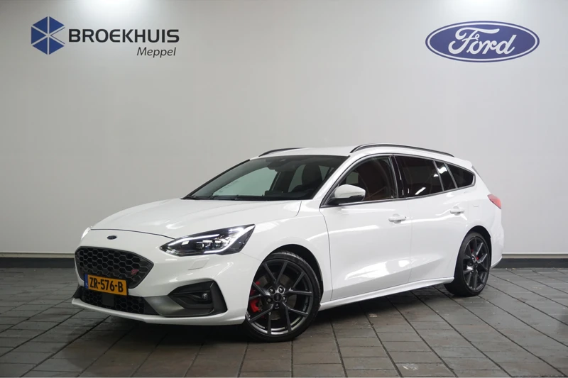 Ford Focus Wagon 2.3 EcoBoost ST-3 | Orig. NL | Dealer Onderhouden | Winter Pakket | Adaptive Cruise | B&O | Camera | Adaptive LED |