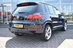 Volkswagen Tiguan 1.4 TSI 122PK Sport & Style R-Line | PANORAMADAK | NAVIGATIE | ALL SEASON