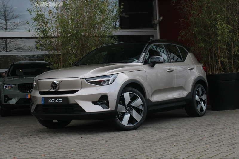 Volvo XC40 Single Motor Extended Range Ultimate 82 kWh | Adaptive Cruise | Warmtepomp | Harman/Kardon | 360 Camera