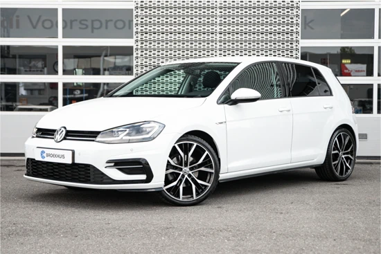 Volkswagen Golf 1.5 TSI Highline Business R | Carplay | R-Line pakket | Stoelverwarming