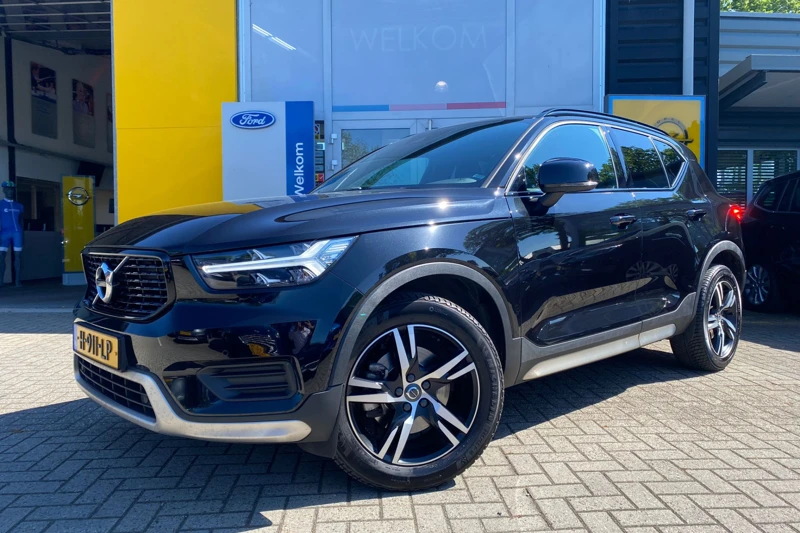 Volvo XC40 2.0 190PK T4 R-Design | WEGKLAPBARE TREKHAAK| ALCANTARA/LEDER| CAMERA| LED KOPLAMPEN| CLIMATE CONTROL|