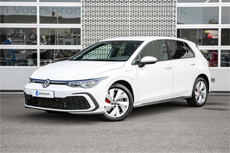 Volkswagen Golf 1.4 eHybrid GTE | Adapt. Cruise | Stoelverwarming | Navigatie | Carplay