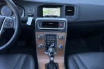 Volvo V60 Cross Country 2.0 T5 Summum | Elektrische stoelen | Pano | Camera | Trekhaak afn. | Standkachel |