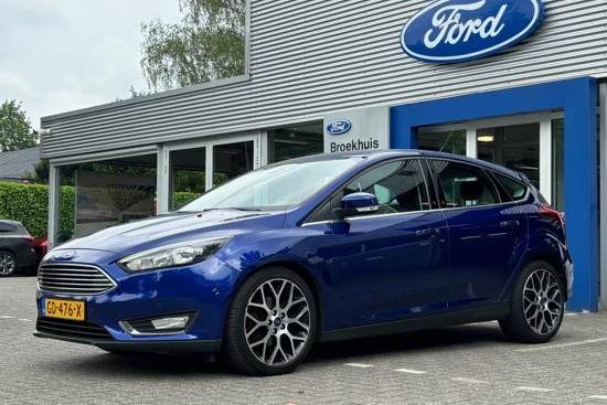 Ford Focus 1.0 125PK FIRST EDITION | NL-AUTO! | NAVI | CRUISE | CLIMA | 18" LICHTMETALEN VELGEN | VOORRUITVERWARMING | PRACHTIGE STAAT! | A