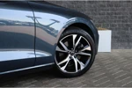 Volvo V60 B4 Plus Dark | Stoelverwarming voor+achter | Stuurwielverwarming | Elektrische voorstoelen geheugen | Camera | Adaptieve Cruise