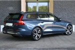 Volvo V60 B4 Plus Dark | Stoelverwarming voor+achter | Stuurwielverwarming | Elektrische voorstoelen geheugen | Camera | Adaptieve Cruise