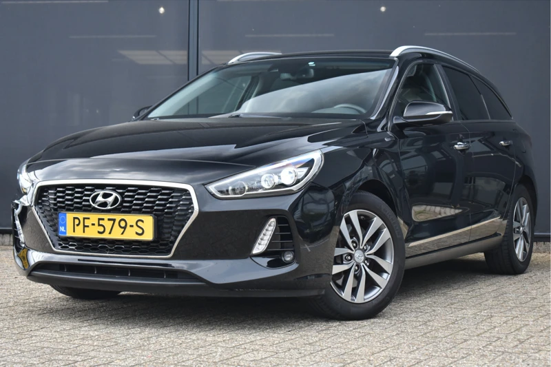 Hyundai i30 Wagon 1.4 T-GDI Premium 140pk | Leder | Navigatie | Achteruitrijcamera | Parkeersensoren | Climate Control | Cruise Control | !!