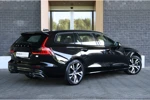 Volvo V60 T6 AWD Recharge R-Design | Adaptieve Cruise Control | Stoel en Stuurwielverwarming | Elektrische stoel geheugen | Pilot Assist |