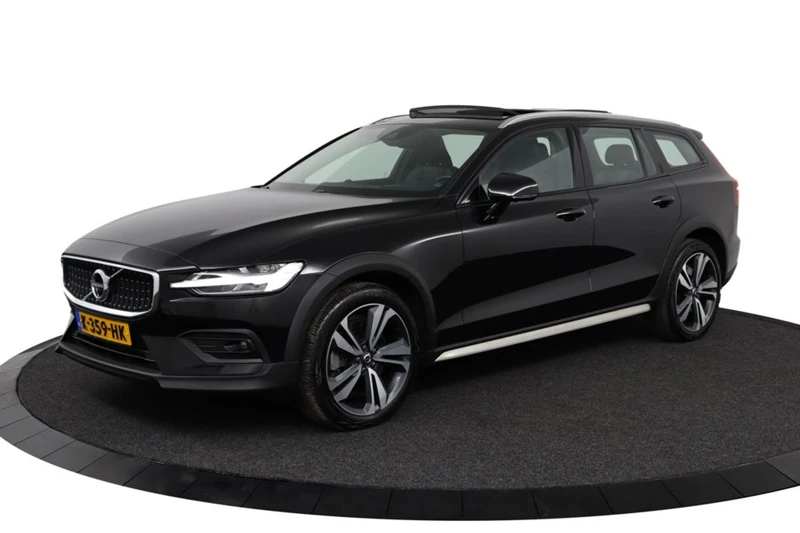 Volvo V60 B5 Cross Country AWD Pro