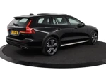 Volvo V60 B5 Cross Country AWD Pro