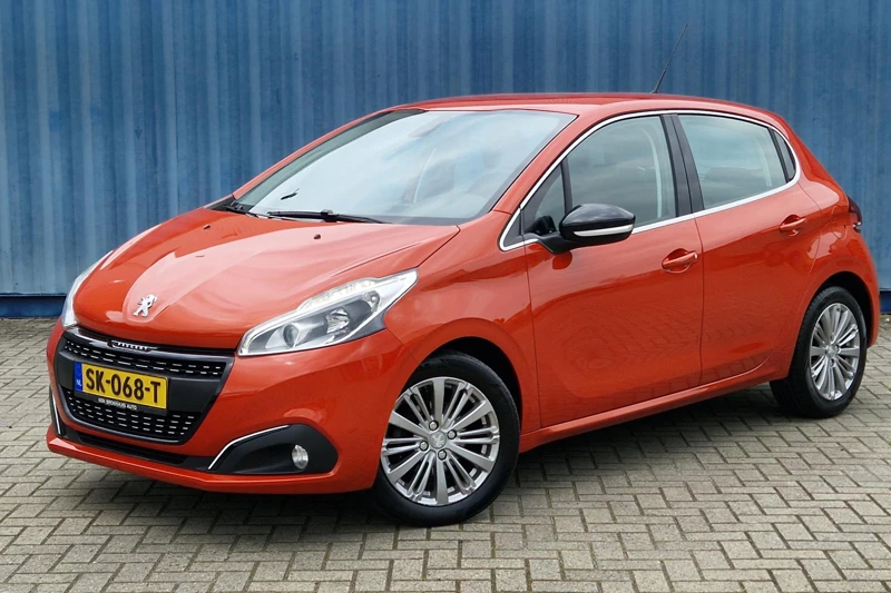 Peugeot 208 1.2 Allure 110PK