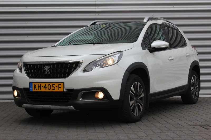 Peugeot 2008 1.2 PURETECH 110PK ALLURE / NAVI / LEDER / CLIMA / LED / PDC / 16" LMV / PANO. DAK / BLUETOOTH / CRUISECONTROL / NIEUWSTAAT !!