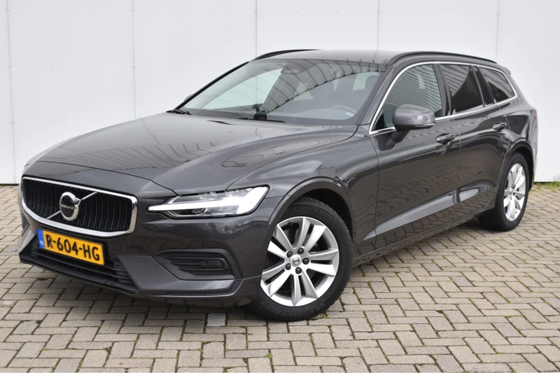 Volvo V60 B4 Core - Leder - Intellisafe - Trekhaak - GetintGlas