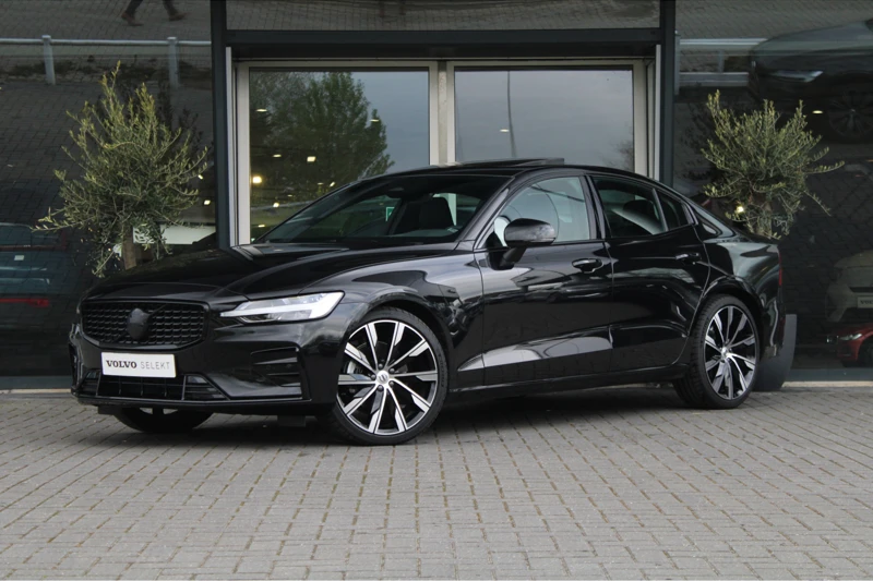 Volvo S60 B4 Plus Dark | HEICO SPORTIV | Panoramadak | Harman/Kardon | Sportstoelen | Adaptive Cruise | BLIS | 20-Inch | Trekhaak