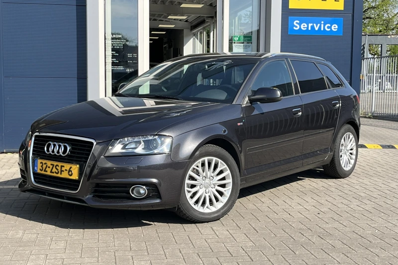 Audi A3 Sportback 1.2 TFSI S Edition DSG Automaat | LMV | Climate control | Cruise control | Navigatie | 18" Lichtmetaal